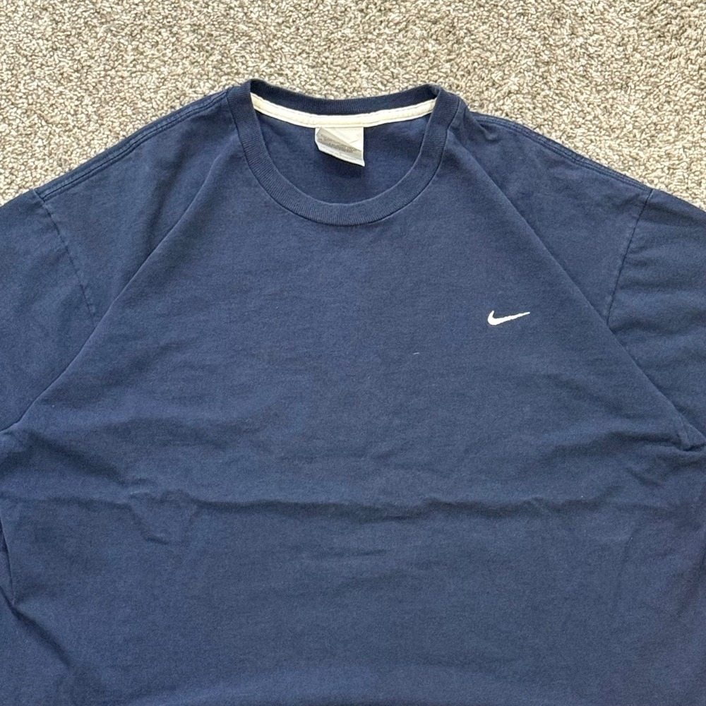 VTG 90s Nike Silver Tag Navy Swoosh Logo Cotton T-Shirt Mens L Y2K